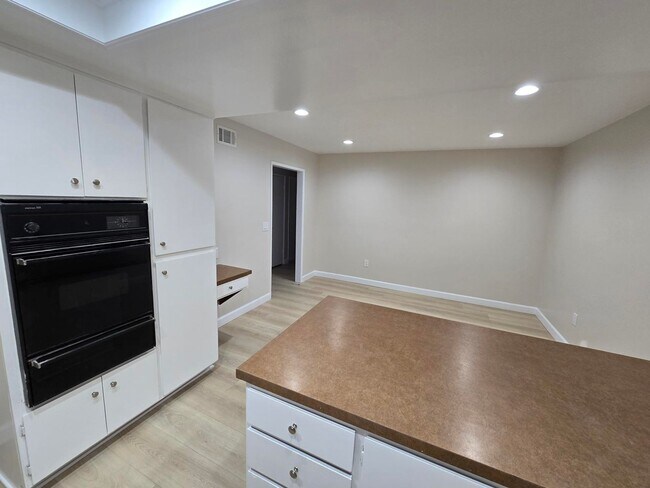 Foto del edificio - RENO5552