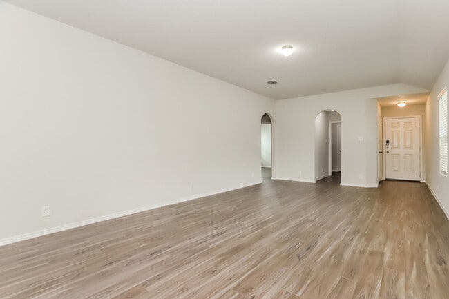 Building Photo - 5422 Freshwater Way