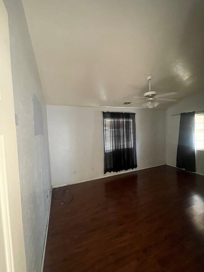 Foto del edificio - 9557 Rd 234