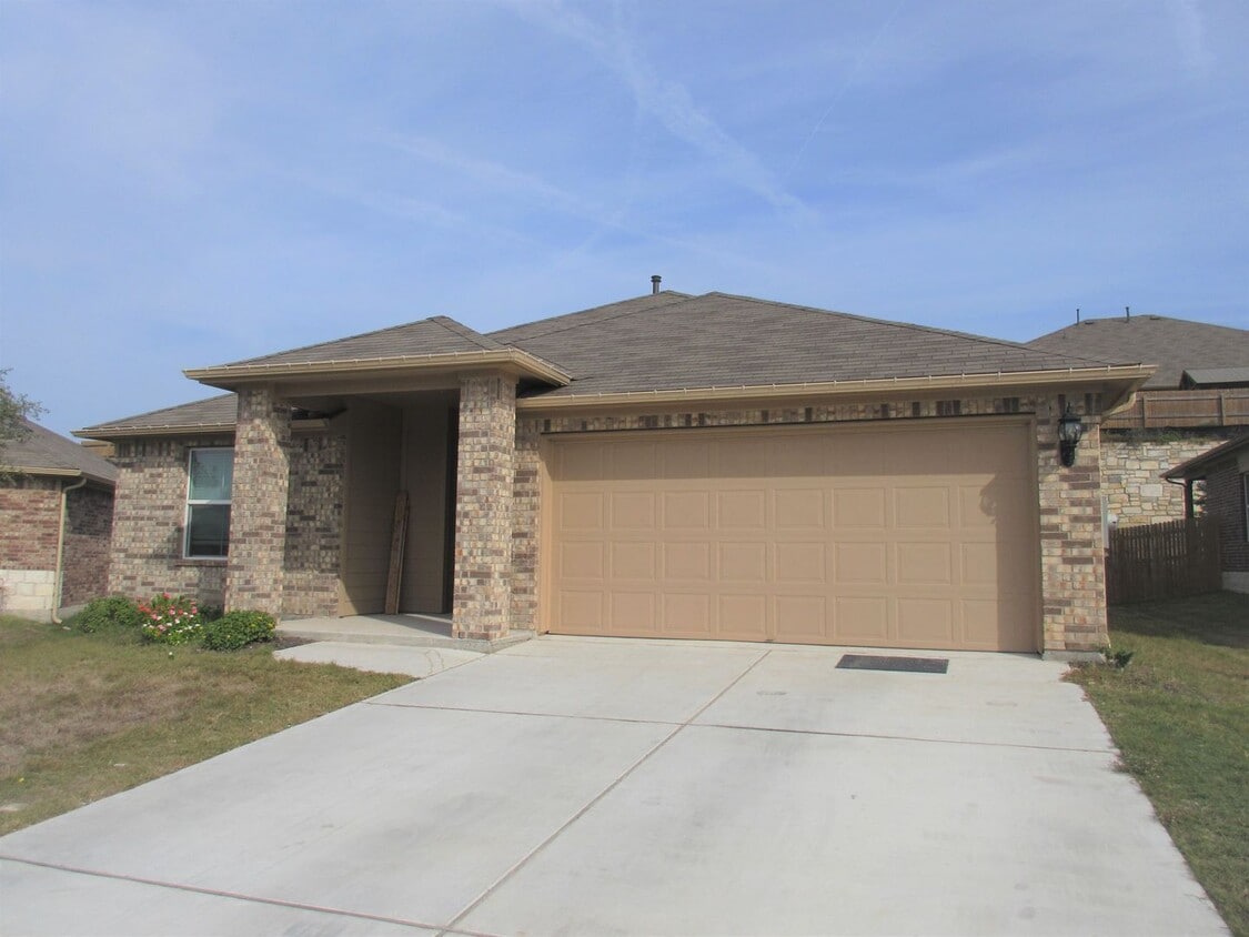 Primary Photo - Home in Pioneer Crossing