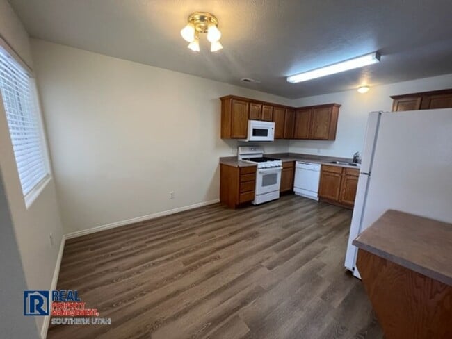 Building Photo - Great Condo on Evans Ridge