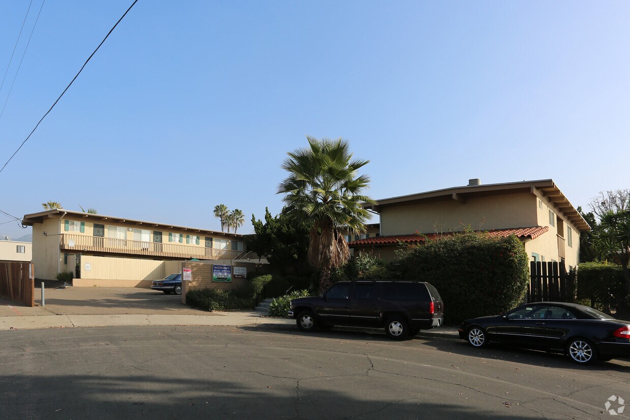 Building Photo - McClure Manor Apartments