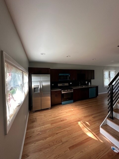 Building Photo - 12211 S Lowe Ave