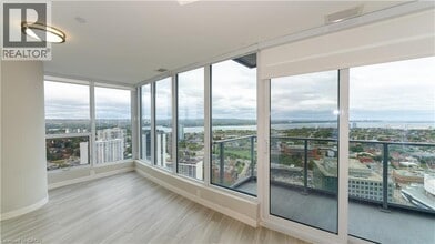 Building Photo - 20 George St