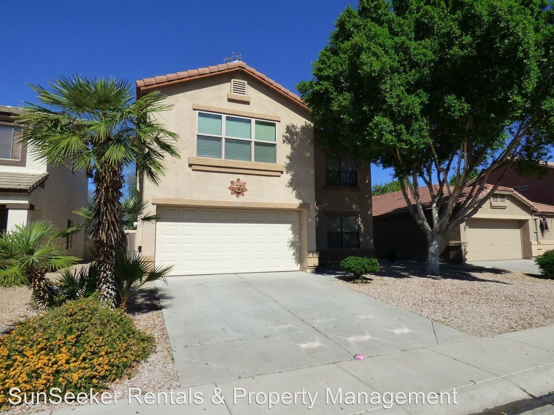 Primary Photo - 4 br, 2.5 bath House - 12830 W La Reata Ave