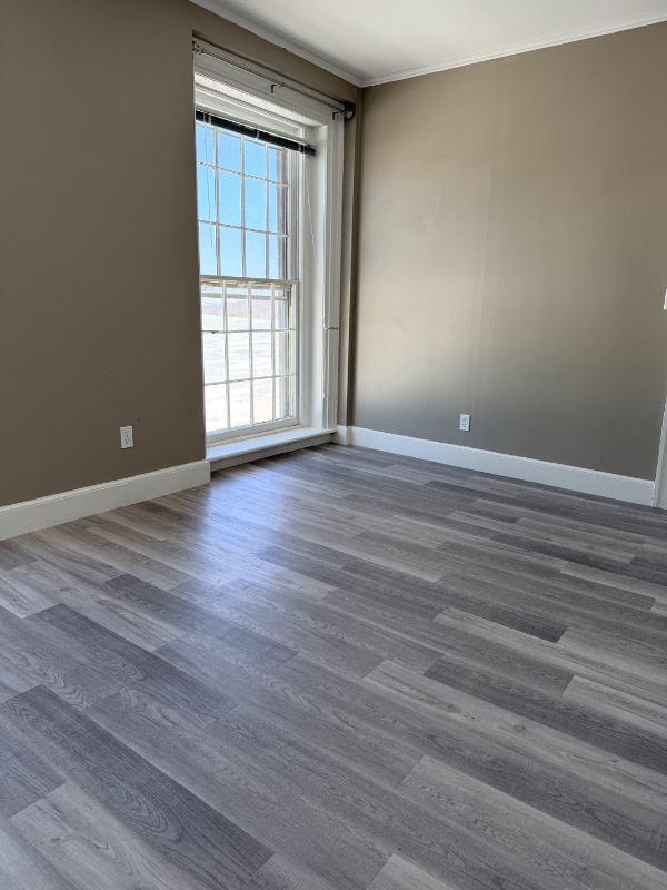 Building Photo - 83 Main St