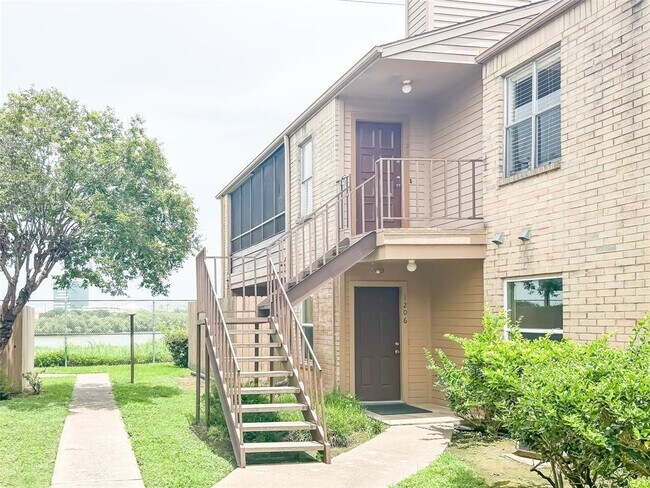 Foto del edificio - 10555 Turtlewood Ct