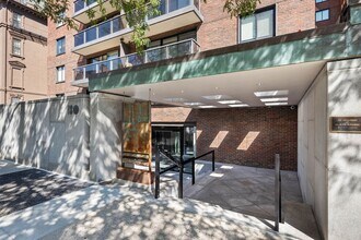 Building Photo - 180 Beacon St