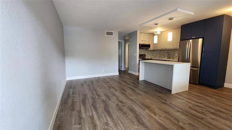 Foto principal - 2607 NE 8th Ave