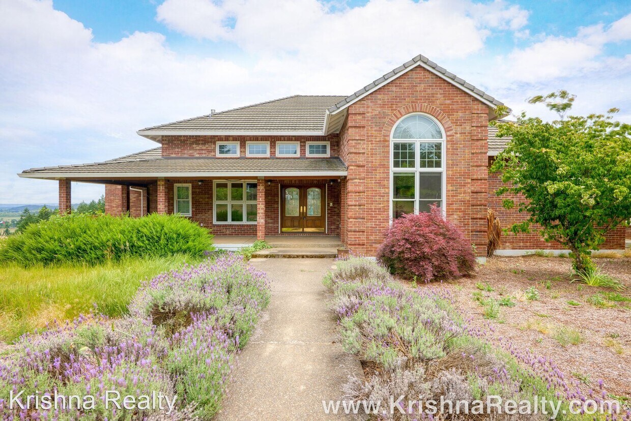 Primary Photo - 6 br, 5.5 bath House - 47250 SW Fluke Dr.