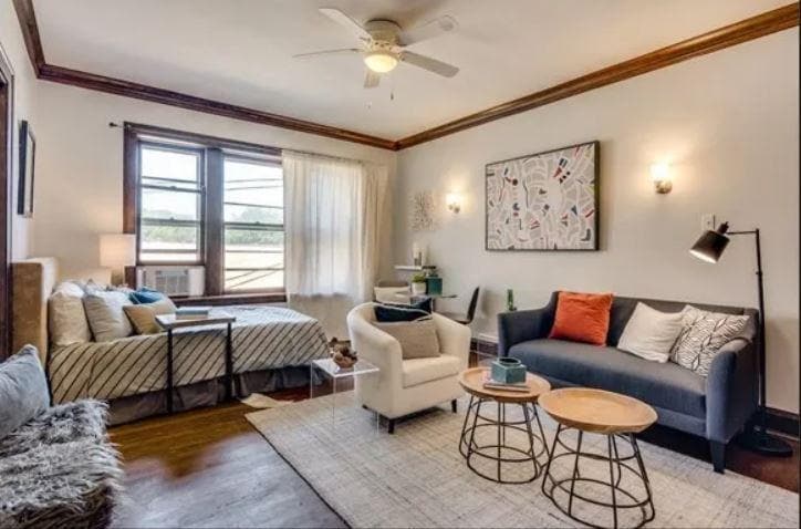 Foto principal - 0 bedroom in Chicago IL 60615