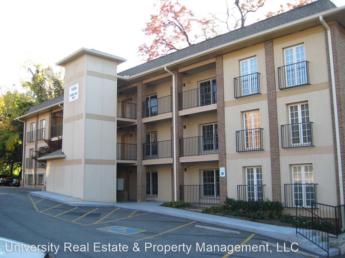 1004 Game Day Way, Knoxville, TN 37902 House Rental in Knoxville, TN