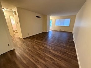 Building Photo - 3814 North Sheridan Knolls Court