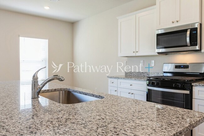 Building Photo - 2325 Nabali Wy