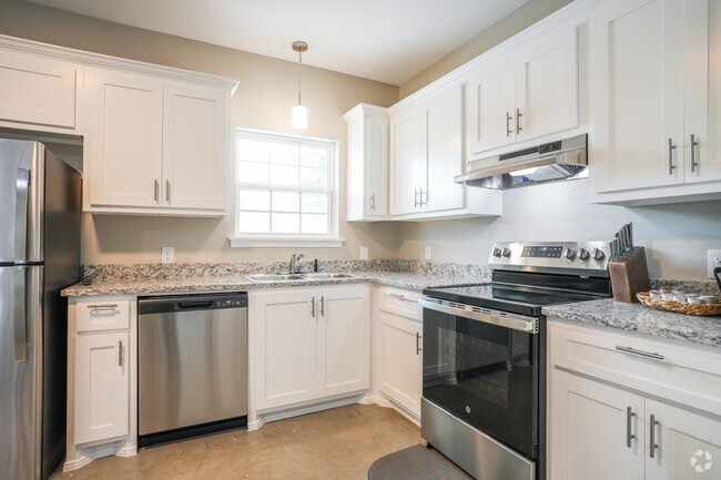 2BR, 2BA - 1020SF - Kitchen - Venable Place