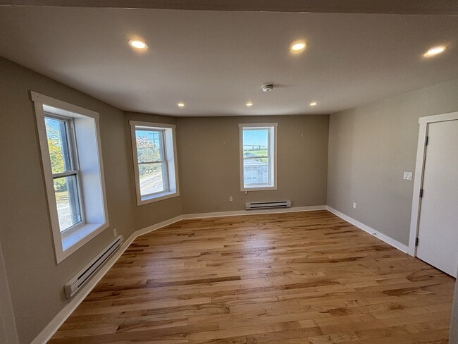 Building Photo - 2307 Elm Tree Rd