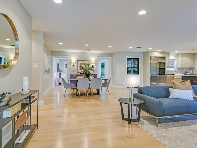 Building Photo - 2700 Mountain Laurel Dr