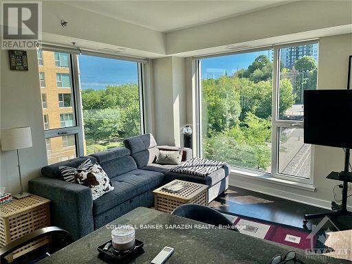 Building Photo - 300A Lett St