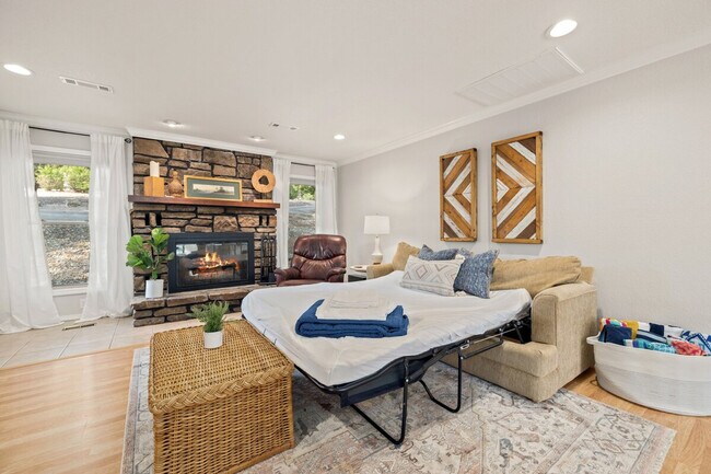 Building Photo - 1 Marykirk Ln