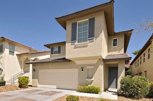 Foto del edificio - 765 Feather Ridge Dr