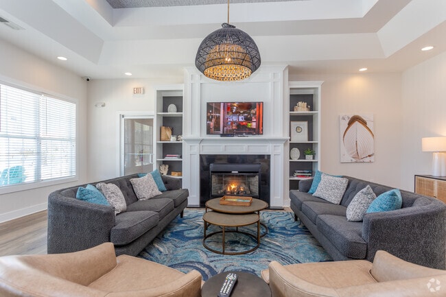 Building Photo - Stephens Pointe