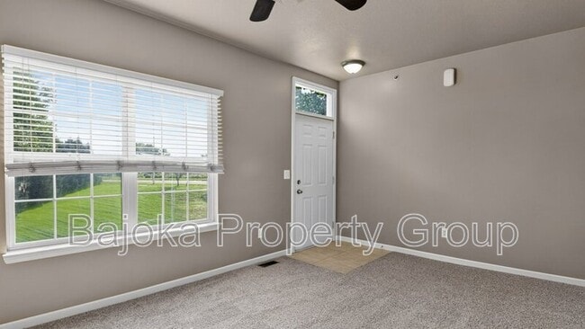Building Photo - 43074 Burlington Dr