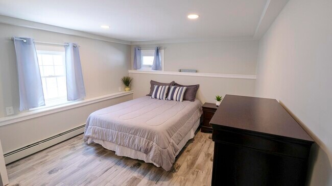 Foto del edificio - 294A Portsmouth Ave