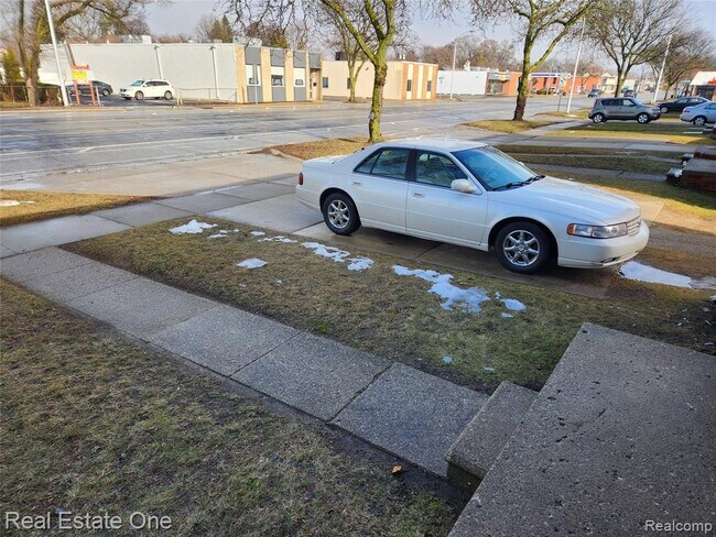 Foto del edificio - 8741 W Nine Mile Rd