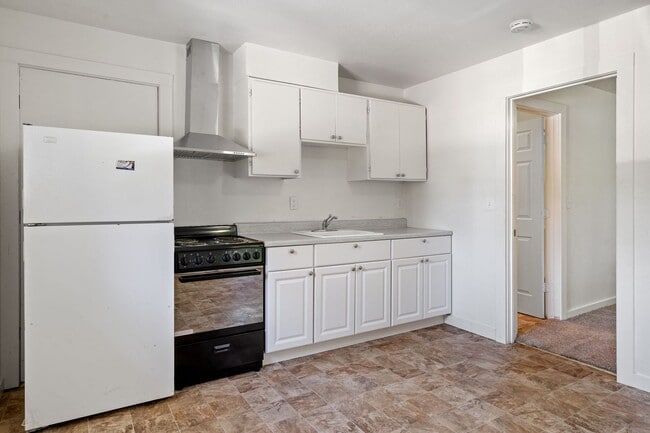 Building Photo - 1BR/1BA - NE Portland