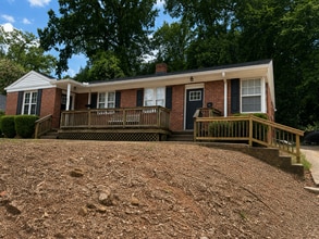 Building Photo - 403 S Waccamaw Ave