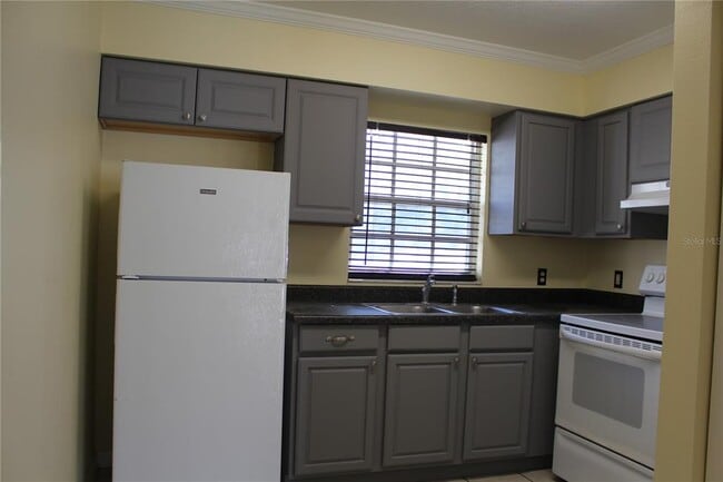 Building Photo - 3607 W Idlewild Ave