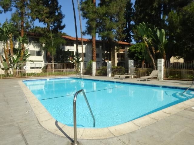 2 bedroom hotels san diego ca beachfront building photo bedroom in san diego ca 92108 condo for rent diego 2 bedroom hotels san diego ca beachfront building photo bedroom in san diego ca 92108 condo for rent diego