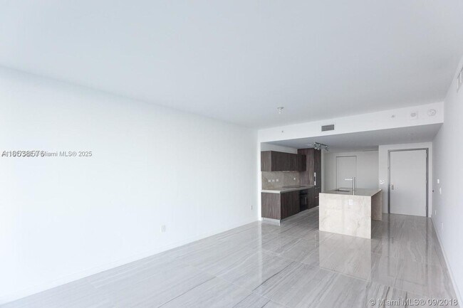 Foto del edificio - 3131 NE 7th Ave