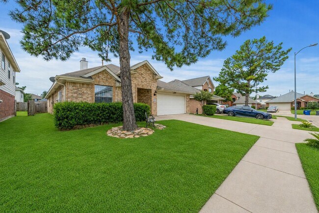 Foto del edificio - 18235 Silver Timber Ct