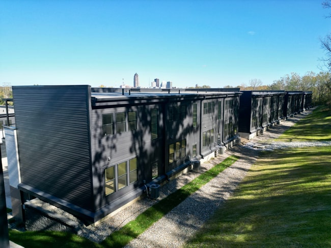 Building Photo - Bricktop36