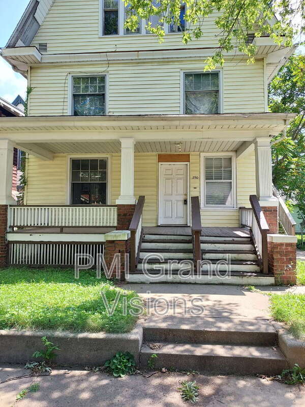 Building Photo - 250 N College St