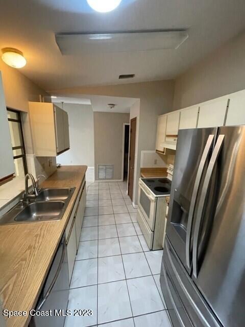 Building Photo - 356 Pipit St NE