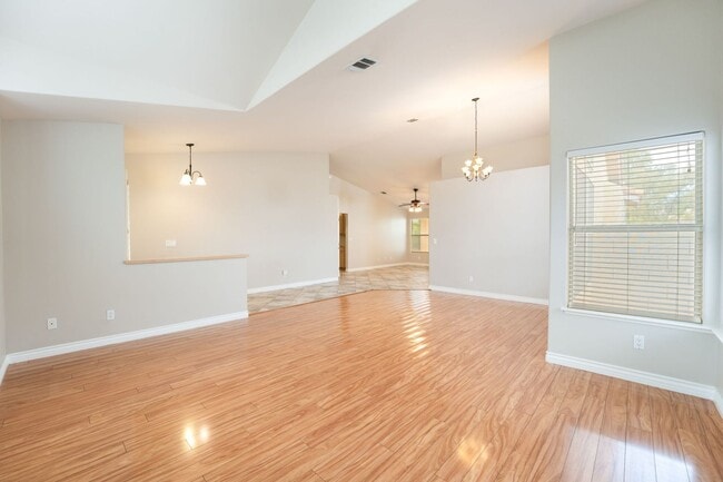 Building Photo - Elegant Single-Story Home in Desert Shores!