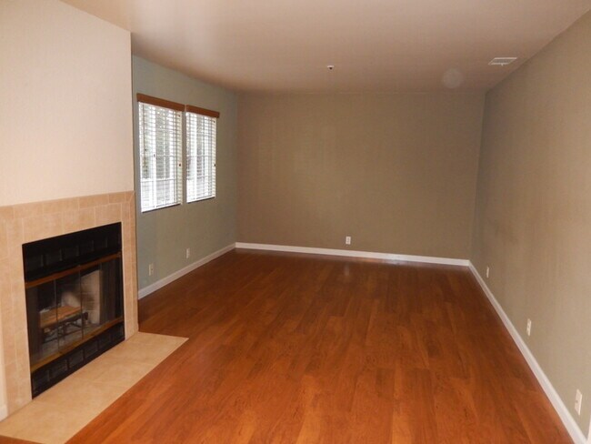 Foto del edificio - LEASE PENDING - Nice SLO Condo