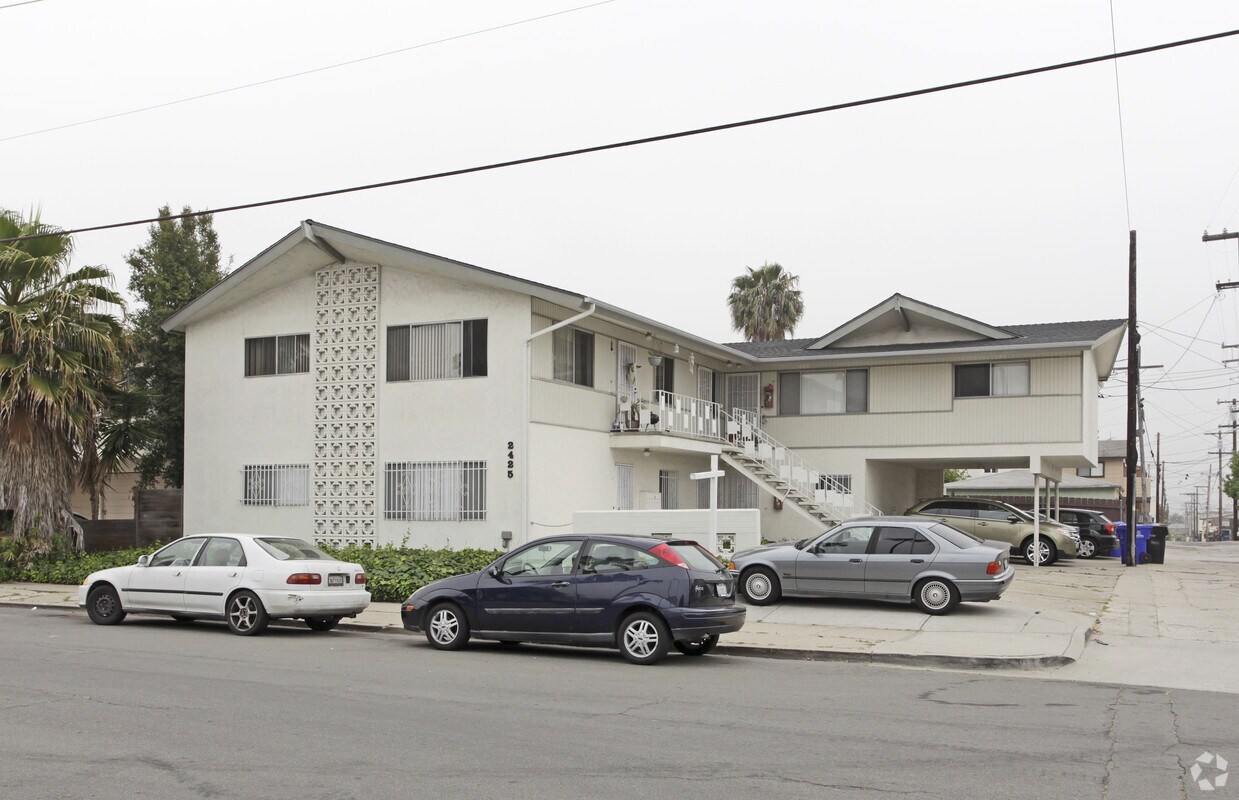 Primary Photo - 2425 Polk Ave