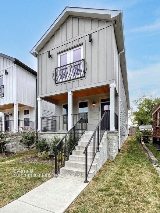 Primary Photo - 1107 Walsh St