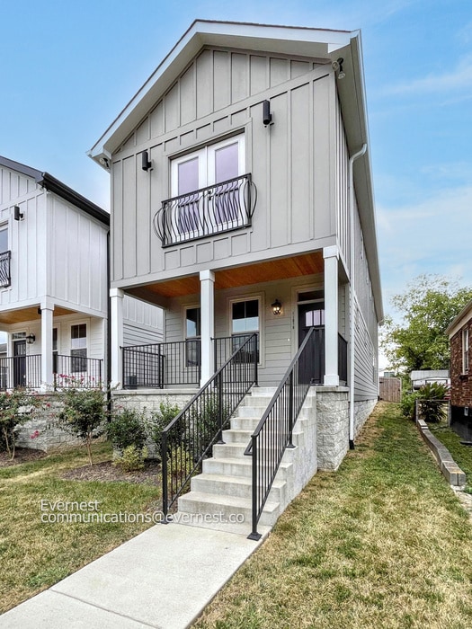 Building Photo - 1107 Walsh St