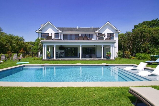 Building Photo - 12 S Elroy Dr