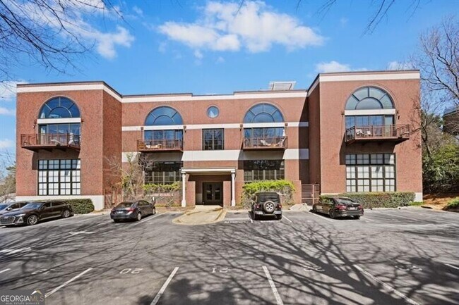 Building Photo - 790 North Avenue NE