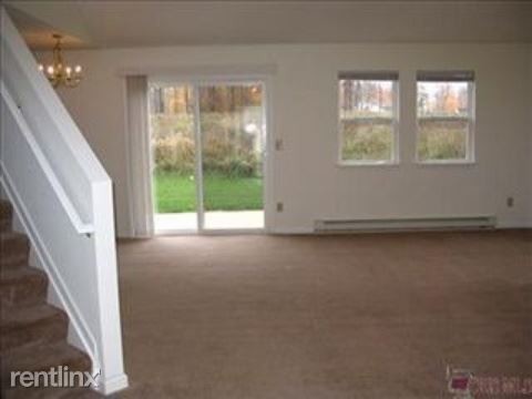 Building Photo - 4160 Pine Dr
