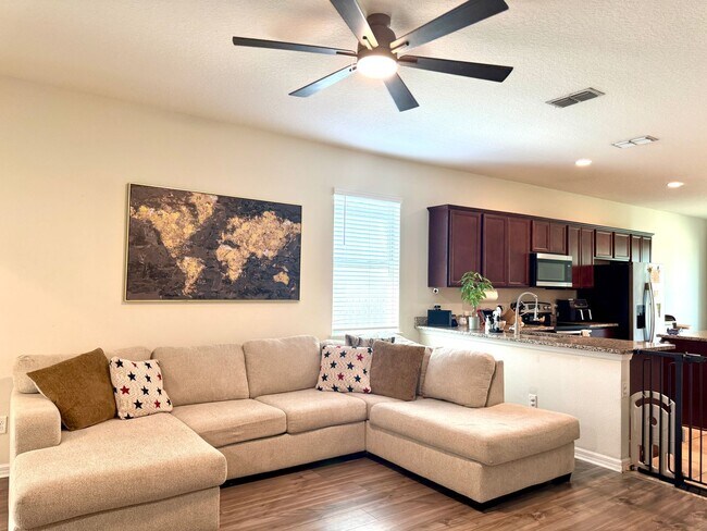 Building Photo - House for rent in Clermont