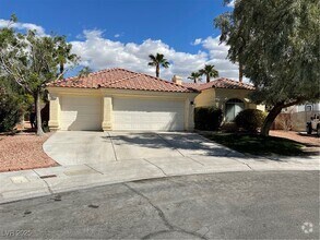 Building Photo - 4613 Plano Dr
