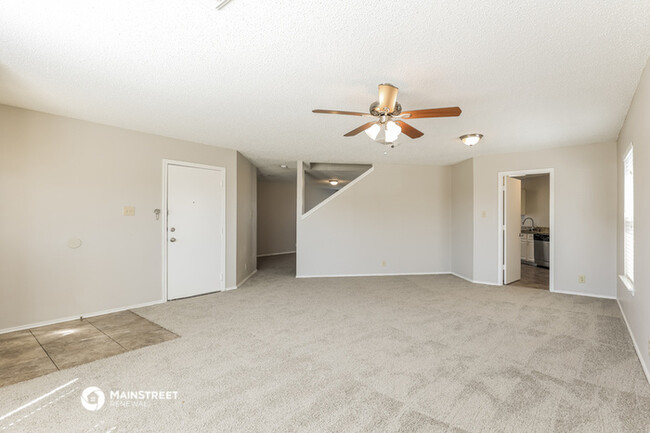 Building Photo - 6139 Candletree