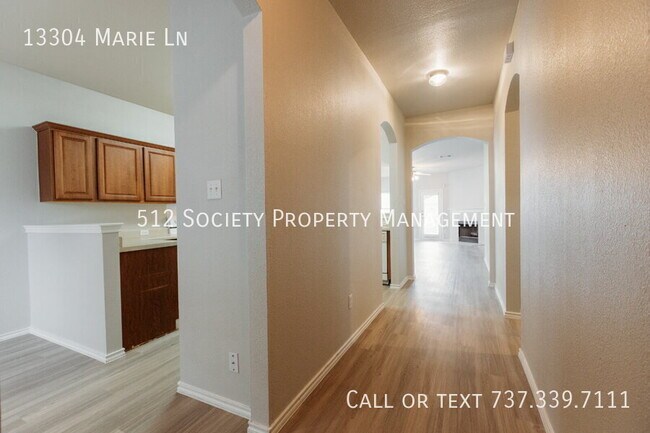 Foto del edificio - 13304 Marie Ln