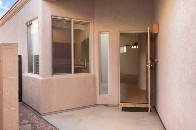 Building Photo - 7352 E Calle de la Eternidad